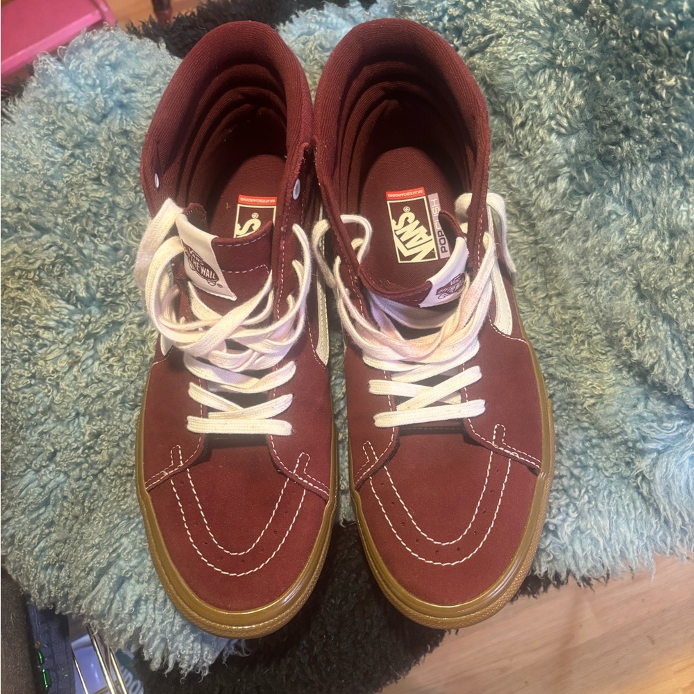 New Vans Sk8-Hi Burgundy High Top Sneakers with White Stripe size Mens 12